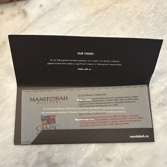 Manitobah Mukluks mini suede moccasin - Picture 6 of 6